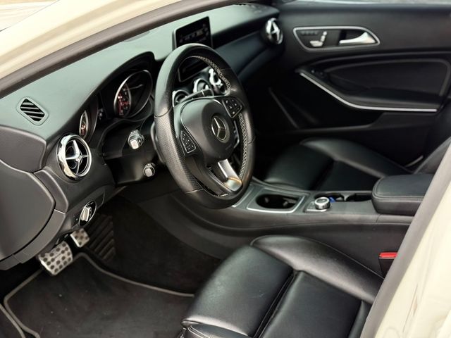 M-BENZ賓士 GLA250  第11張相片