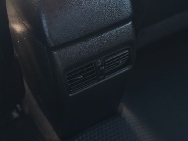 NISSAN日產 TIIDA  第17張相片