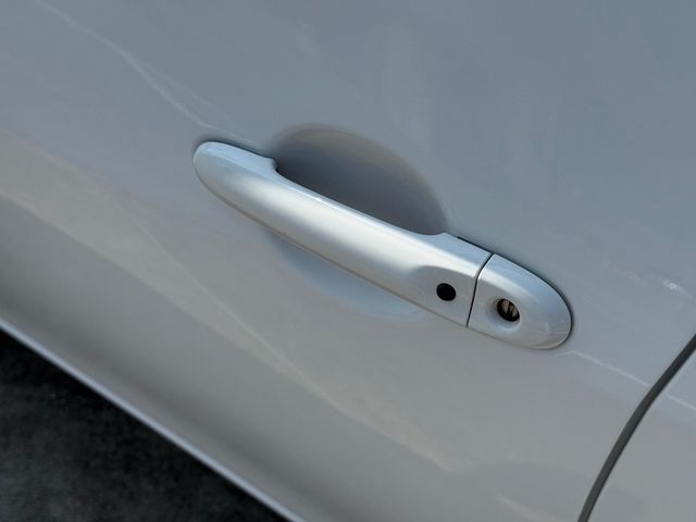 NISSAN日產 TIIDA  第19張相片