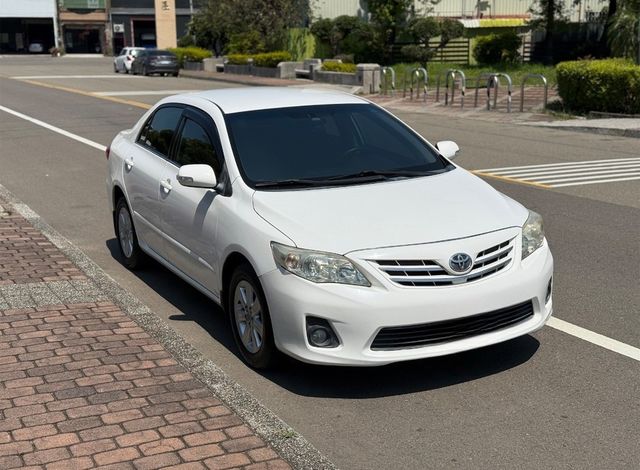 TOYOTA豐田 ALTIS  第2張相片