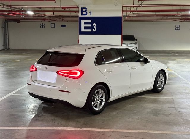 M-BENZ賓士 A180  第3張相片