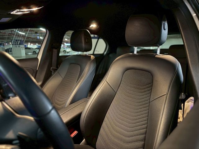 M-BENZ賓士 A180  第10張相片