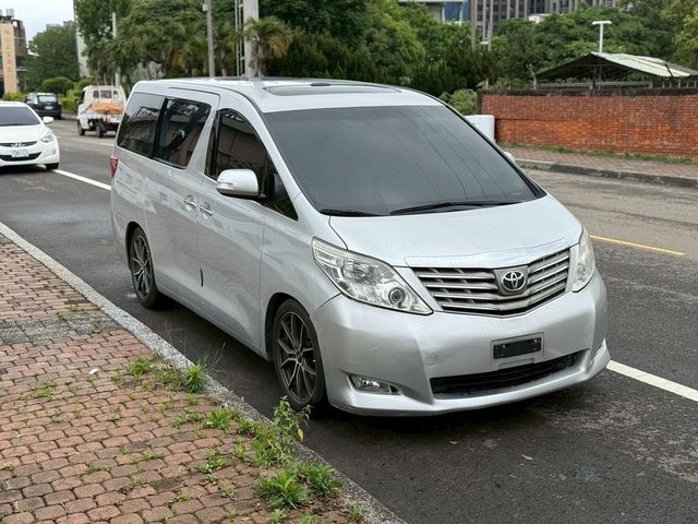 TOYOTA豐田 ALPHARD  第4張相片