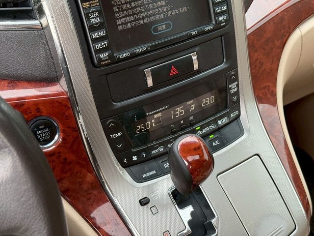 TOYOTA豐田 ALPHARD  第14張相片