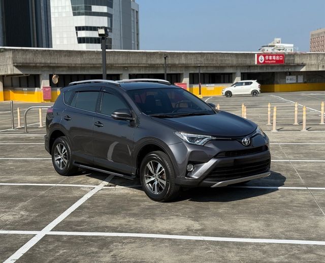 TOYOTA豐田 RAV4  第2張相片