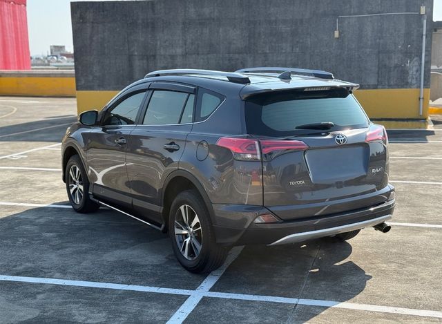 TOYOTA豐田 RAV4  第4張相片