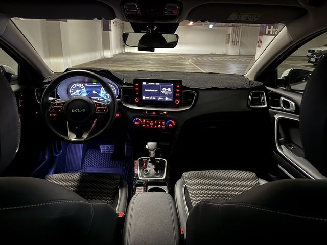 KIA起亞 CEED  第10張相片