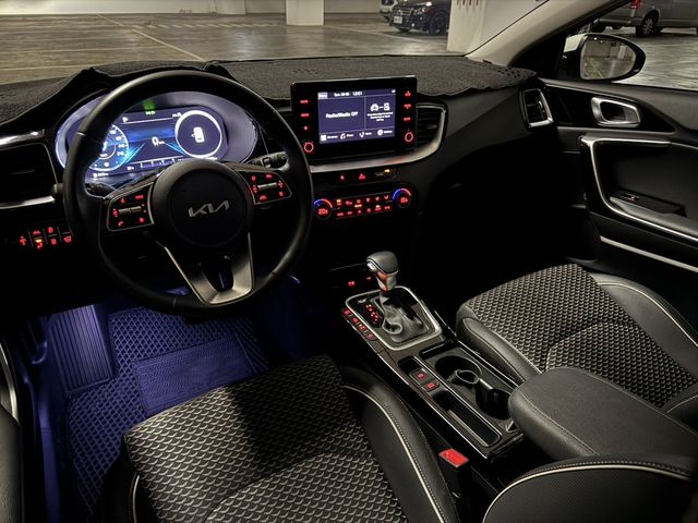 KIA起亞 CEED  第11張相片