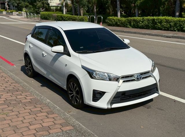TOYOTA豐田 YARIS  第2張相片