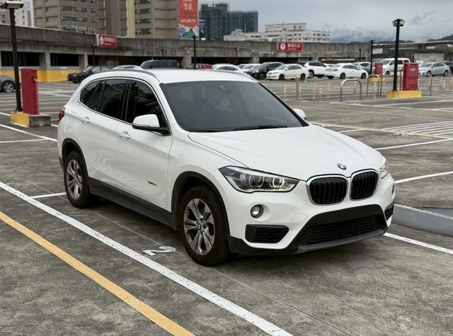 BMW寶馬 X1  第2張相片