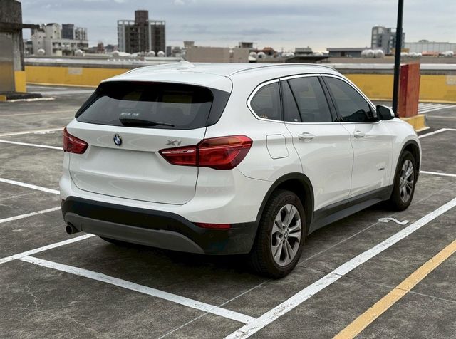 BMW寶馬 X1  第3張相片