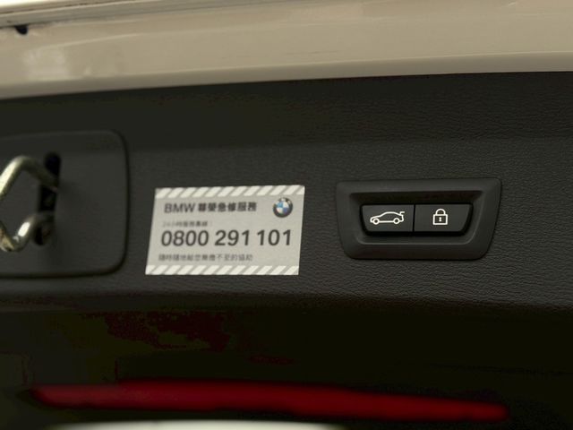 BMW寶馬 X1  第8張相片