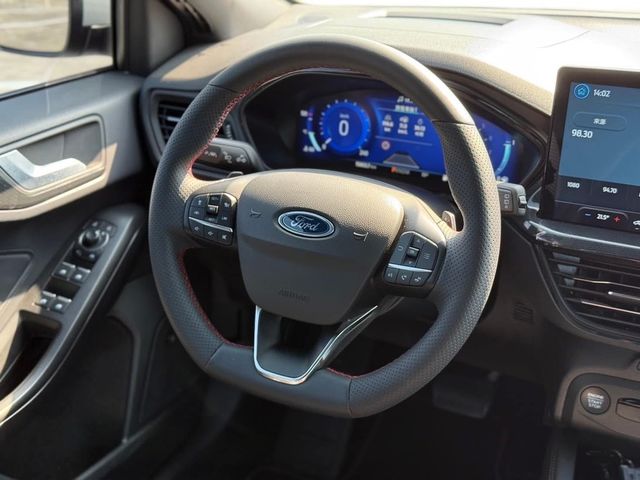 FORD福特 FOCUS  第11張相片