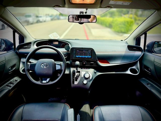 TOYOTA豐田 SIENTA  第8張相片