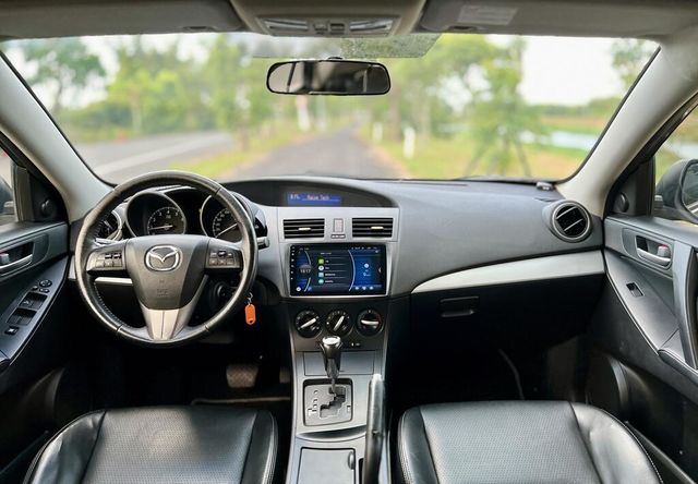 MAZDA馬自達 MAZDA 3  第7張相片