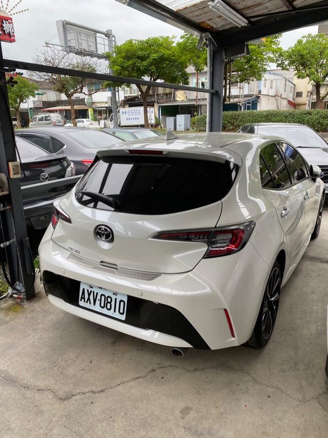 TOYOTA豐田 AURIS  第2張相片