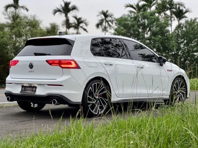 VOLKSWAGEN福斯 GOLF GTI  第2張相片