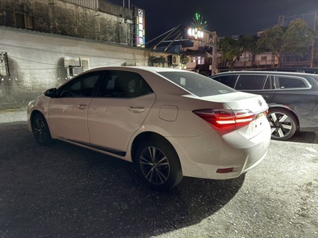 TOYOTA豐田 ALTIS  第4張相片
