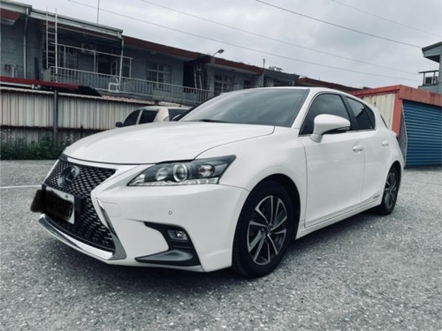 LEXUS凌志 CT200H  第1張相片