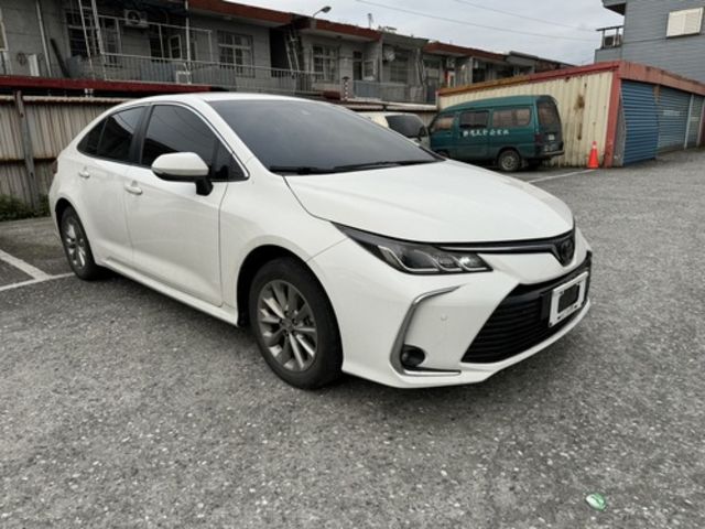 TOYOTA豐田 ALTIS  第2張相片