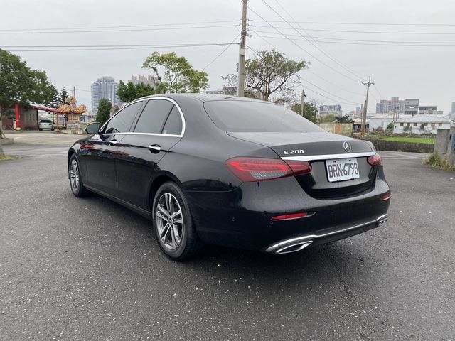 M-BENZ賓士 E200  第2張相片