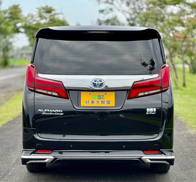 TOYOTA豐田 ALPHARD  第2張相片