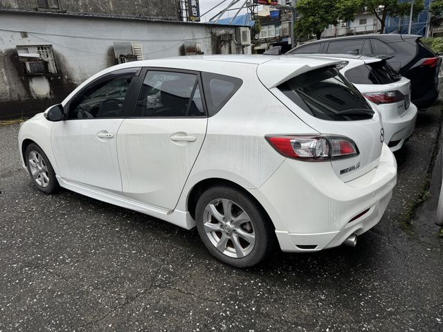 MAZDA馬自達 MAZDA 3  第2張相片
