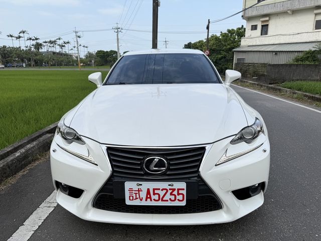 LEXUS凌志 IS200T  第1張相片