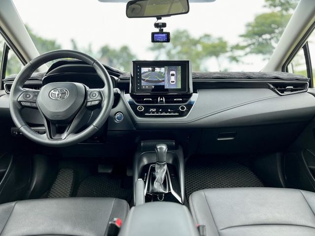 TOYOTA豐田 ALTIS  第7張相片