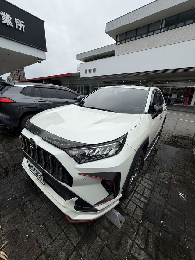 TOYOTA豐田 RAV4  第1張相片