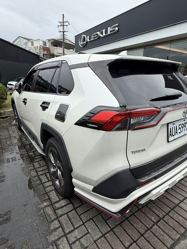 TOYOTA豐田 RAV4  第4張相片