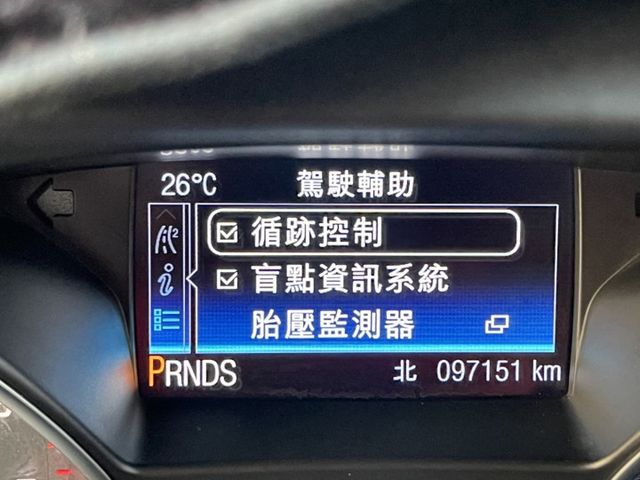 1.5cc 超值休旅車 免鎖匙啟動 盲點偵測 腳踢電動尾門 全景天窗 頂級版 新車99.9萬  第13張相片