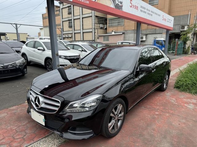 E250 小改款 天窗 快撥 安卓系統  第1張相片