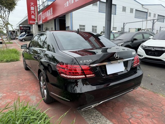 E250 小改款 天窗 快撥 安卓系統  第6張相片