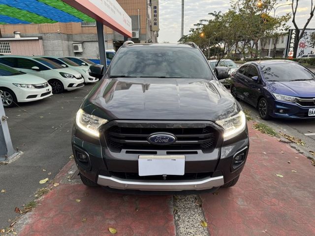 頂級 運動型 皮卡 大雙廂 加購後車斗簾  第2張相片