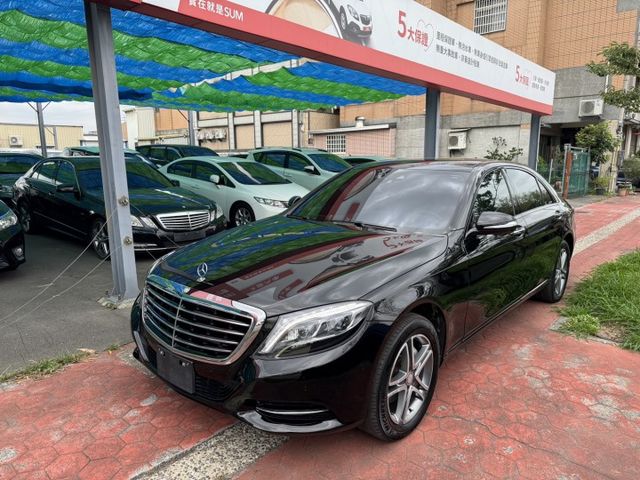 新車價550萬 認證車 里程保證 滿滿的配備 等您來鑑賞 高貴不貴  第1張相片
