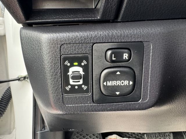 YARIS  第9張相片