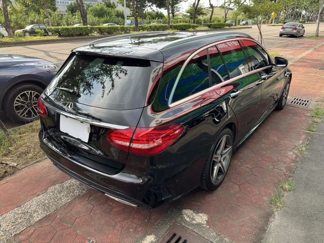 C250 稀有五門 原廠搭配 AMG套件 方向盤快撥換檔  第4張相片