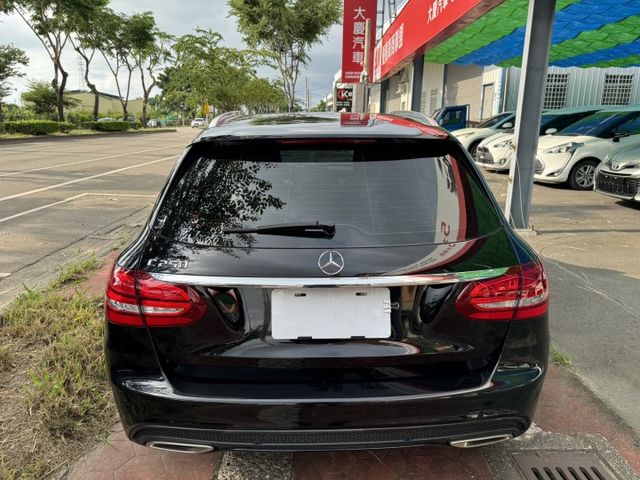 C250 稀有五門 原廠搭配 AMG套件 方向盤快撥換檔  第5張相片