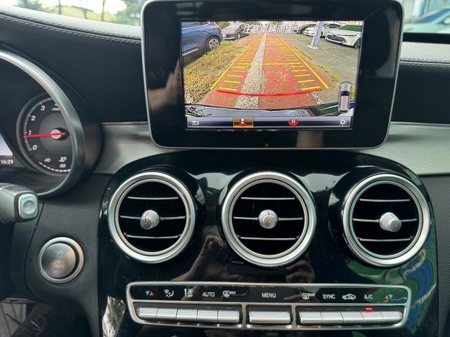 C250 稀有五門 原廠搭配 AMG套件 方向盤快撥換檔  第12張相片