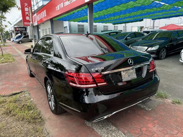 新款車頭 極低里程 內裝完整 保持如新  第6張相片