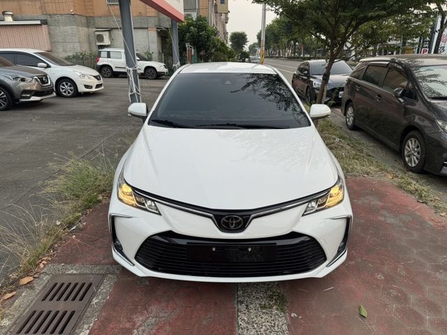 免鑰匙 一鍵啟動 acc 車道置中 緊急停煞 倒車顯影  第2張相片