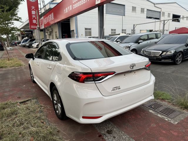 免鑰匙 一鍵啟動 acc 車道置中 緊急停煞 倒車顯影  第6張相片