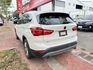 BMW X1 sDrive20I 漂亮認證車  領航版 IKEY 抬顯 全景天窗 電動座椅 雙區恆溫 倒車顯影 電尾門  第6張縮圖