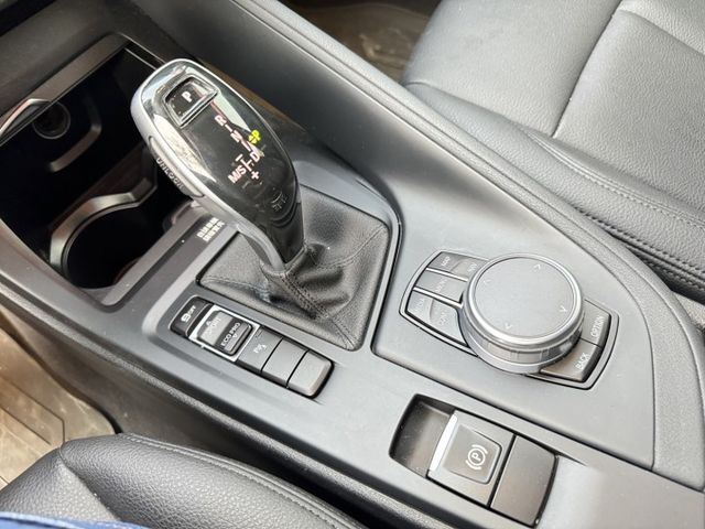 BMW X1 sDrive20I 漂亮認證車  領航版 IKEY 抬顯 全景天窗 電動座椅 雙區恆溫 倒車顯影 電尾門  第11張相片