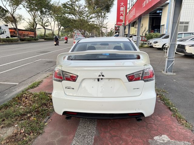 FORTIS IO 版 里程僅跑14萬 原版認證車 代步最佳首選  第5張相片