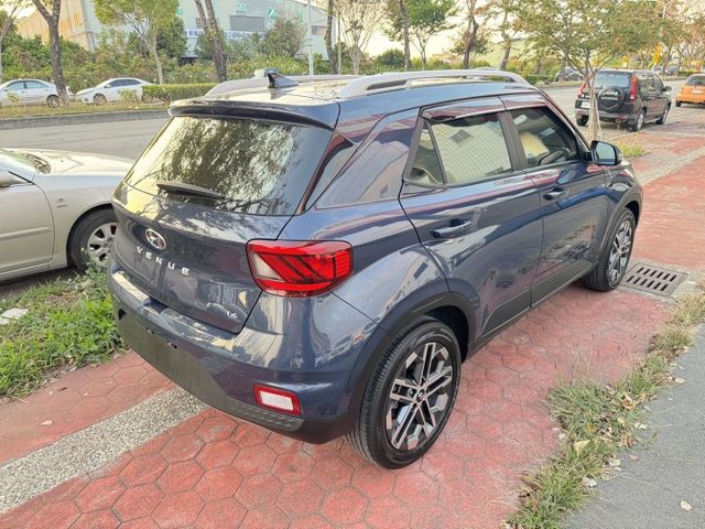 里程1萬多 acc跟車系統 i key 環景系統 車道維持系統  第4張相片