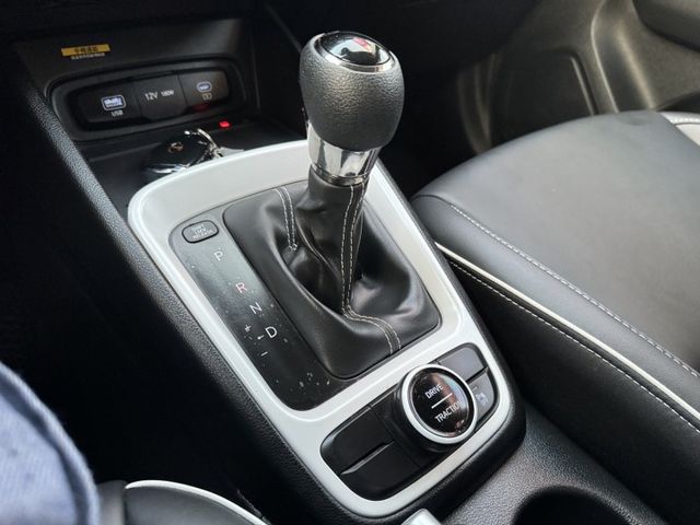 里程1萬多 acc跟車系統 i key 環景系統 車道維持系統  第13張相片