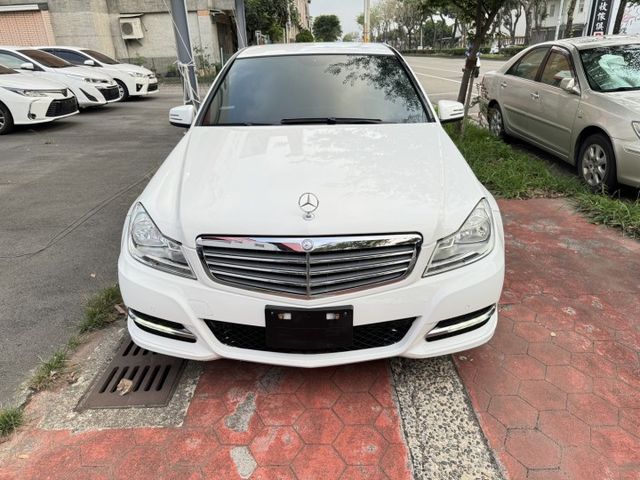 C-CLASS SEDAN W204  第2張相片