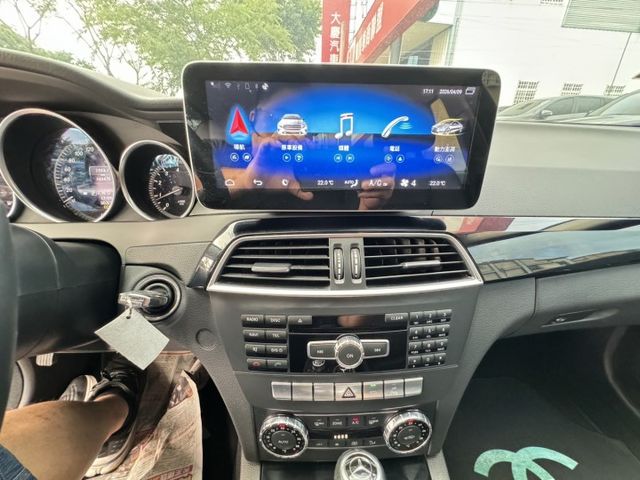 C-CLASS SEDAN W204  第10張相片